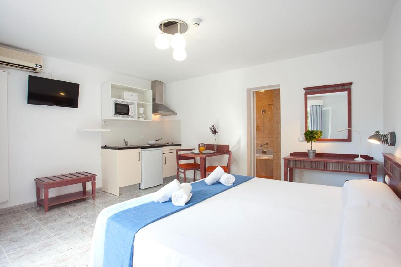 Apartamentos Cala Murada Tennis Exterior foto