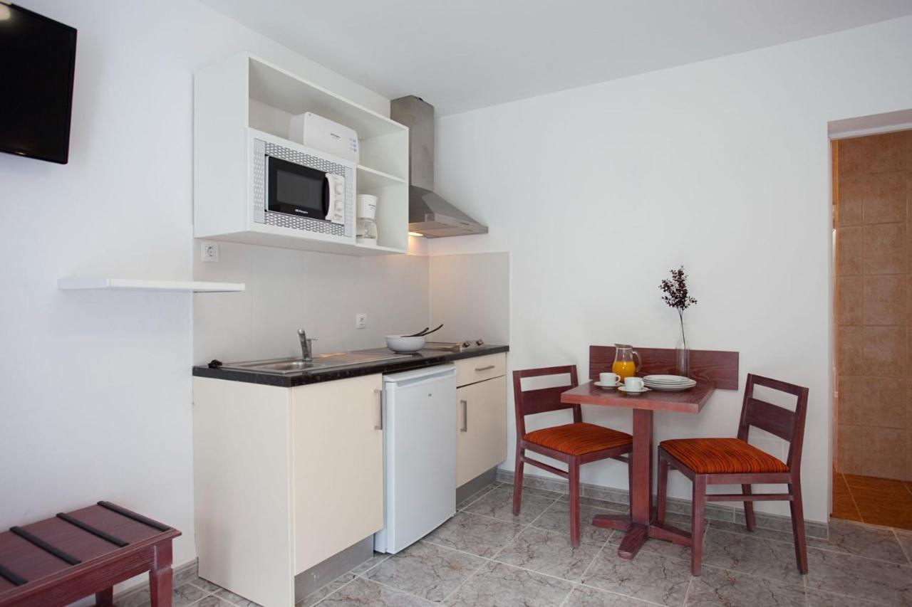 Apartamentos Cala Murada Tennis Exterior foto