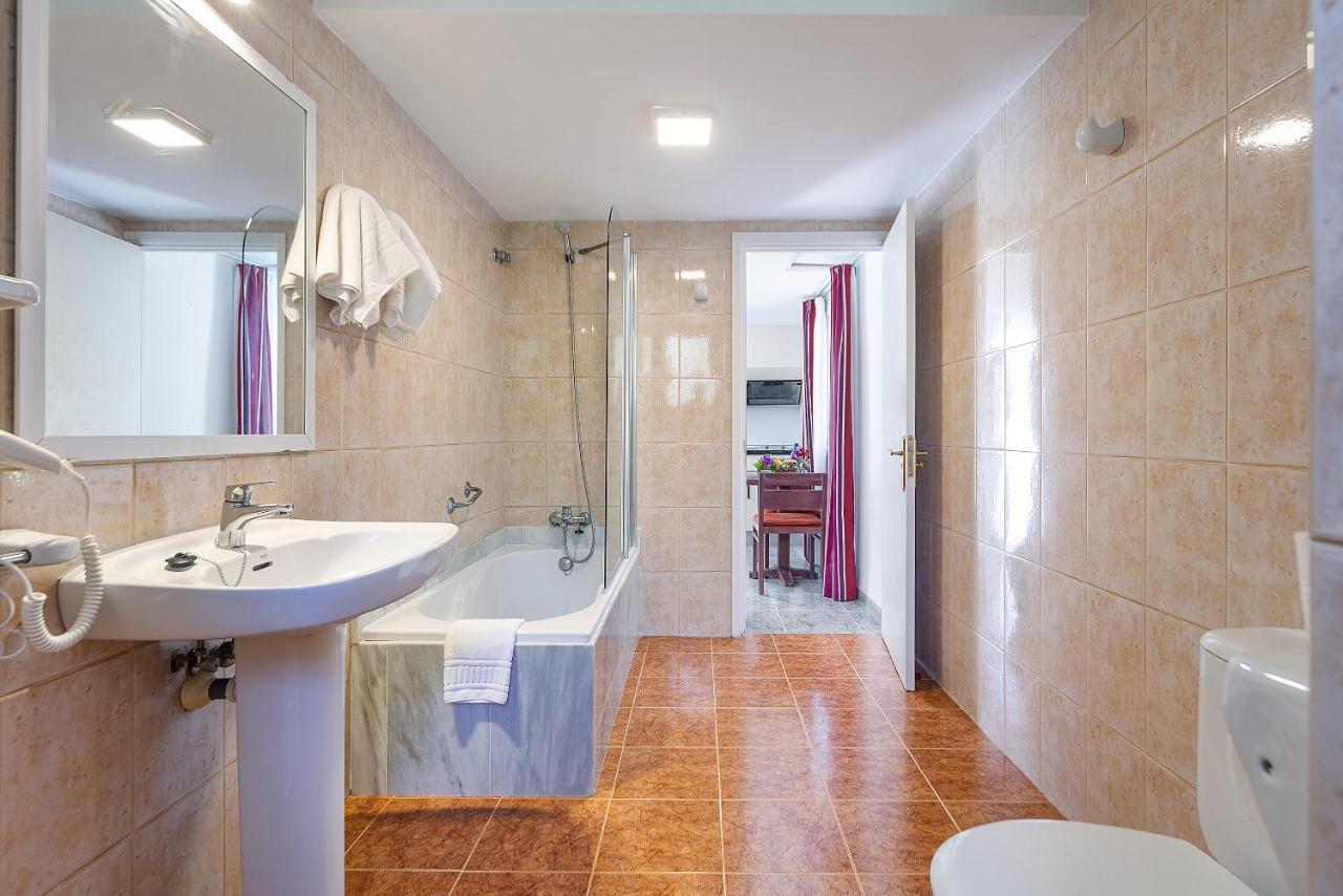 Apartamentos Cala Murada Tennis Exterior foto